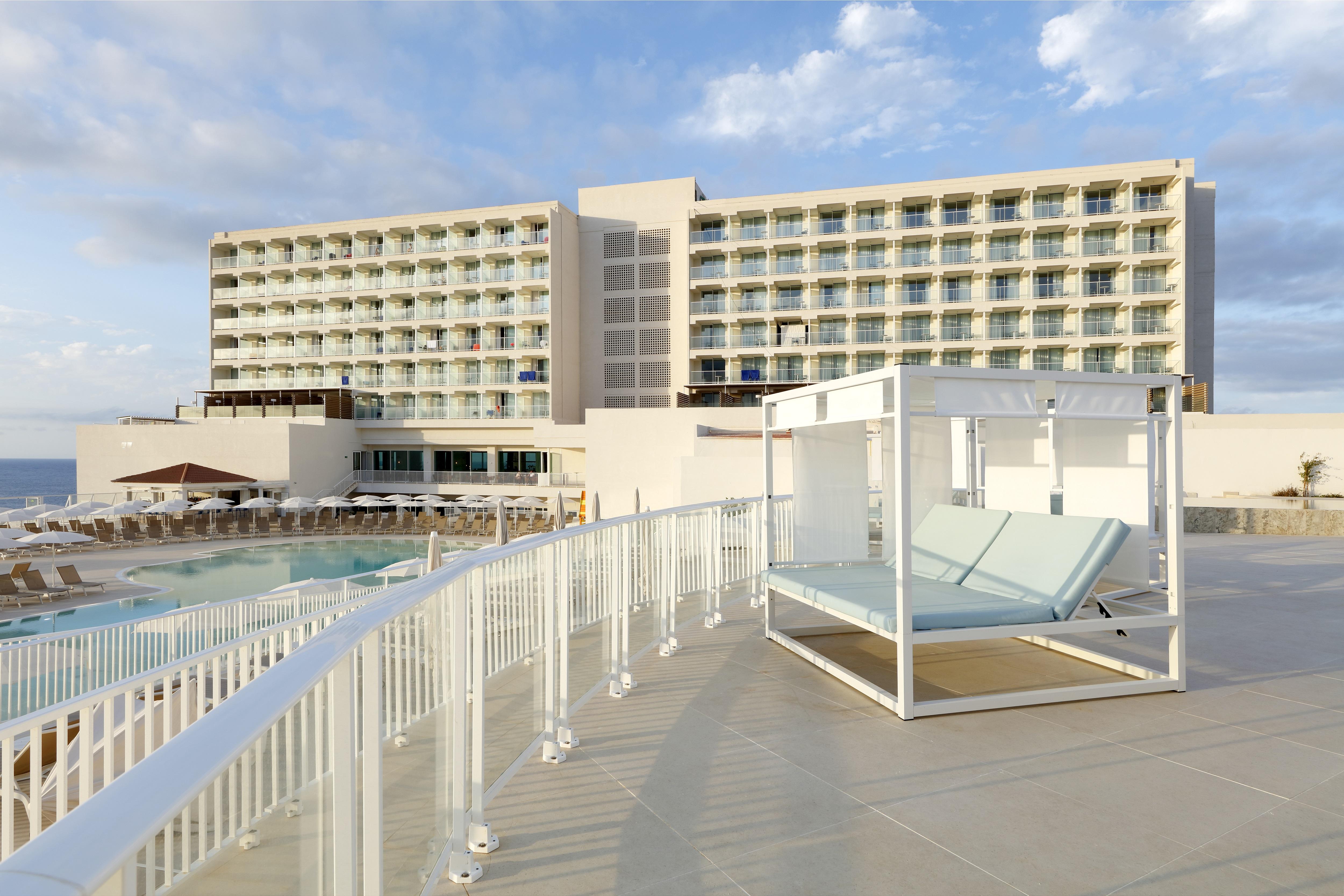Palladium Hotel Menorca Arenal d'en Castell Esterno foto