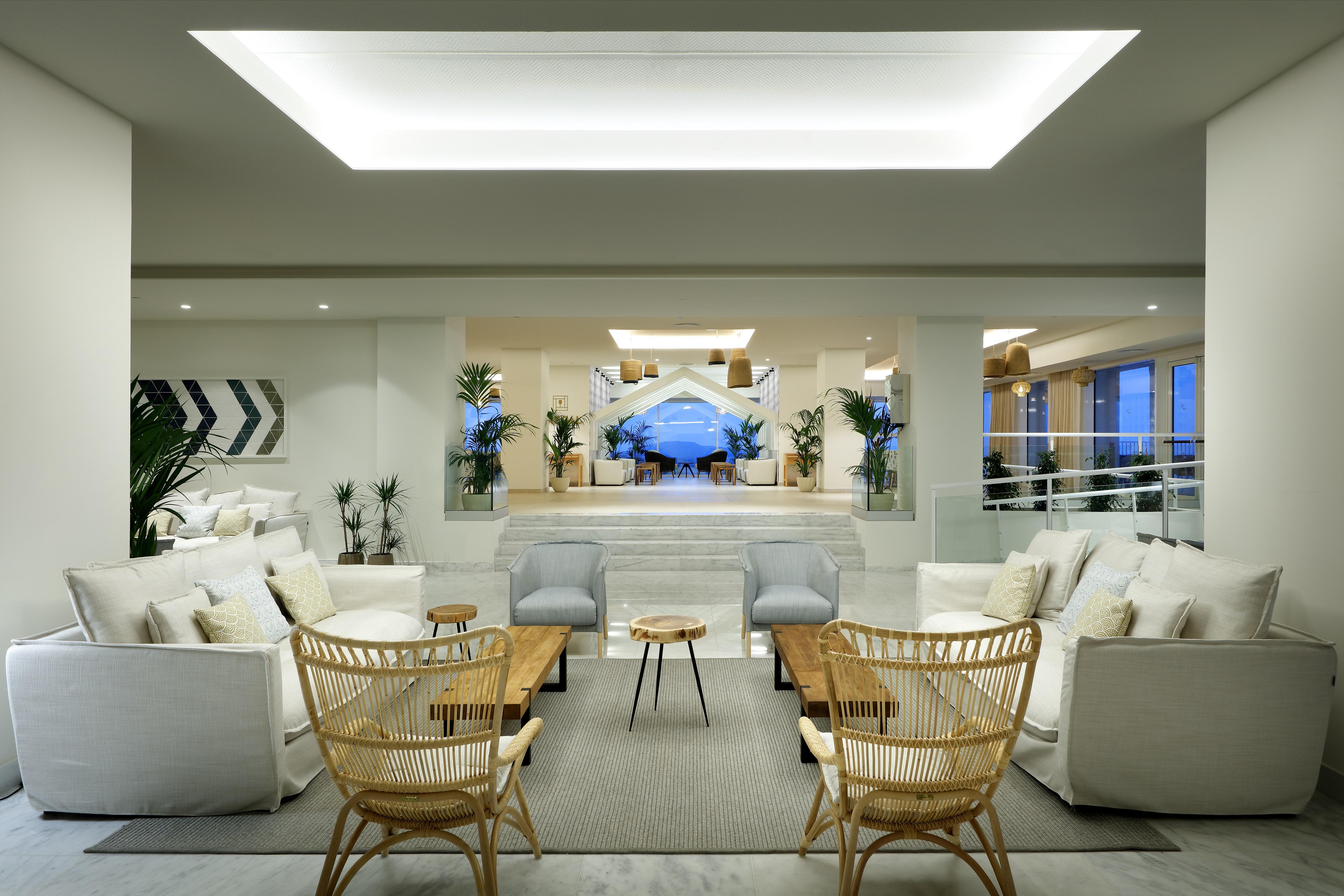 Palladium Hotel Menorca Arenal d'en Castell Esterno foto