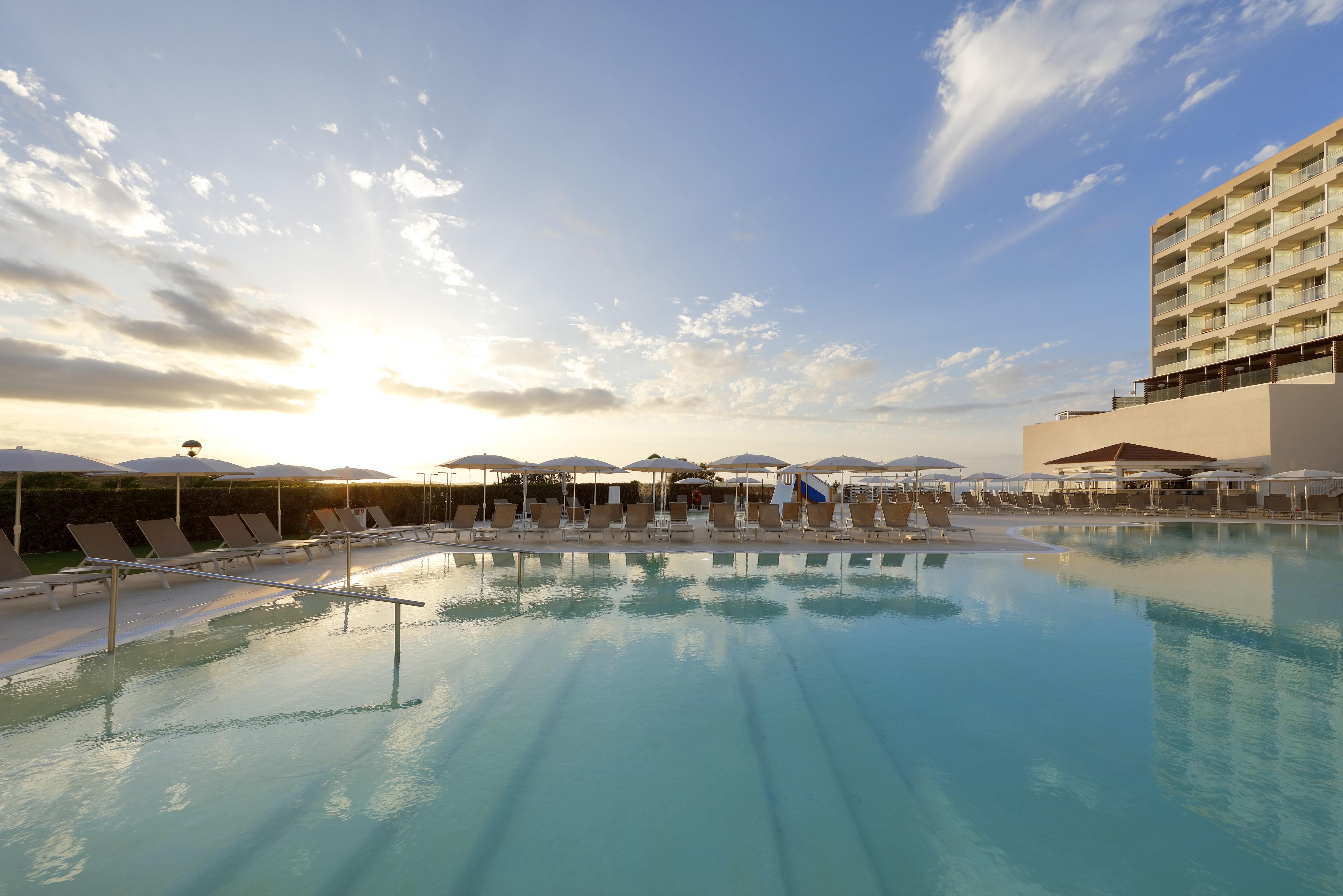 Palladium Hotel Menorca Arenal d'en Castell Esterno foto