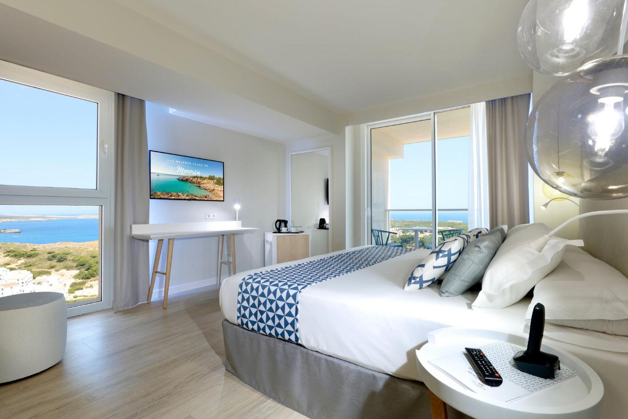 Palladium Hotel Menorca Arenal d'en Castell Esterno foto